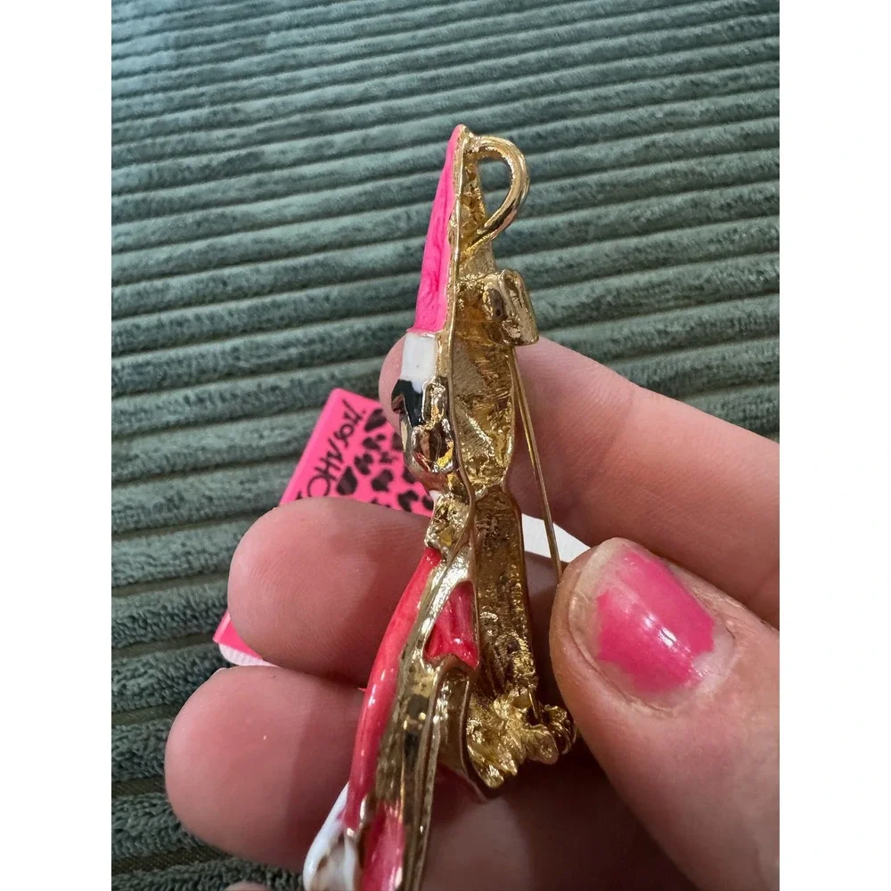 Betsey Johnson Elf Pin Brooch Pink Gold Tone Holiday Festive Whimsical‎